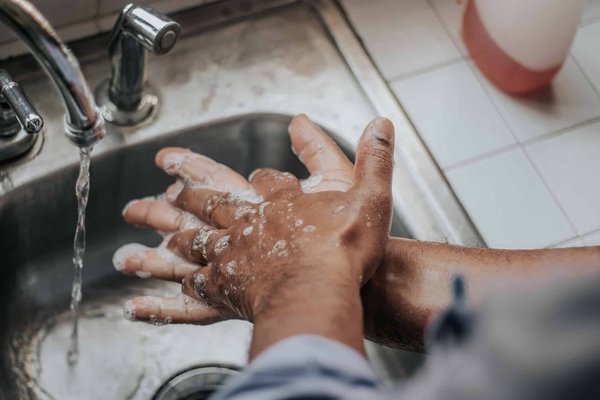 Comment prévenir les maladies hivernales avec des gestes simples ?